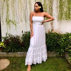 Beautiful Flowy Maxi Dress